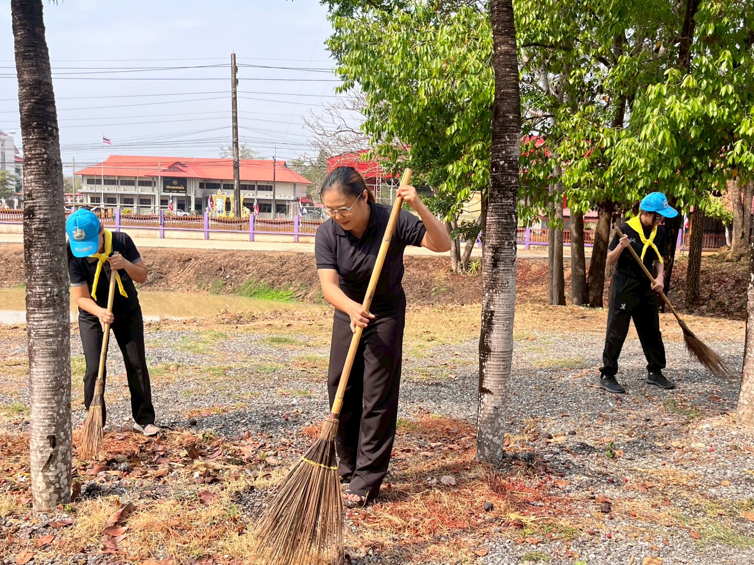 title - ส.ป.ก.อุตรดิตถ์ จัดกิจกรรมจิตอาสาพัฒนา ส.ป.ก.อุตรดิตถ์